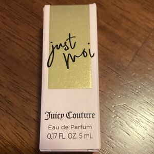 Juicy Couture Just Moi Eau de Parfum deluxe sample New